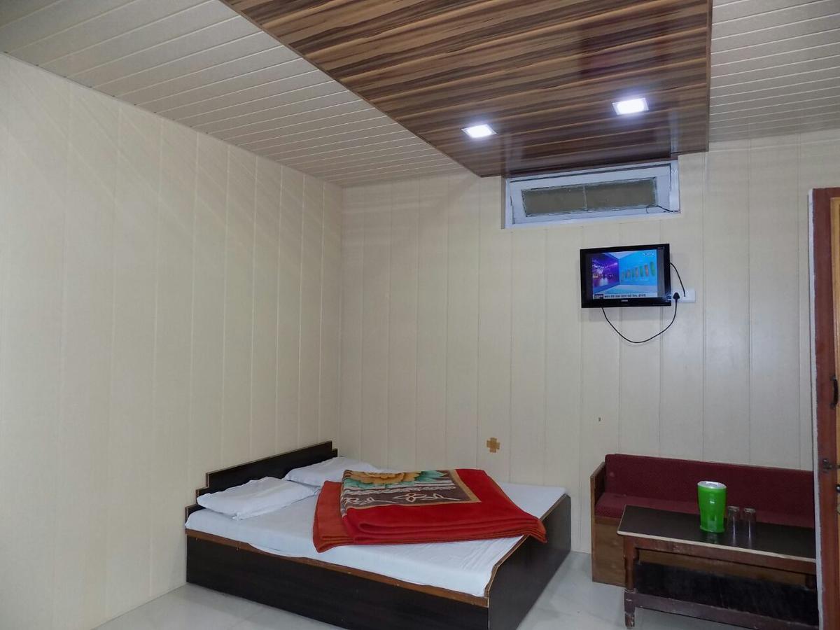 Hotel Neelam Raj Nainital Extérieur photo