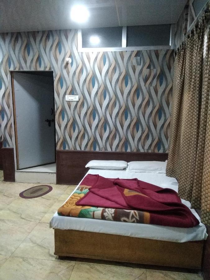 Hotel Neelam Raj Nainital Extérieur photo